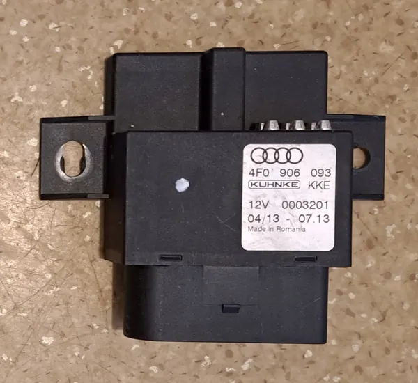 Módulo de controle da bomba de combustível Audi 4F0906093 image 5
