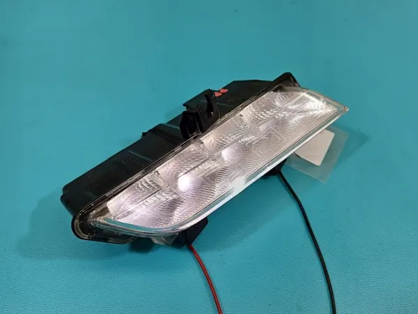 Oikea DRL-valo OEM 266003864R Renault Clio IV:lle image 4