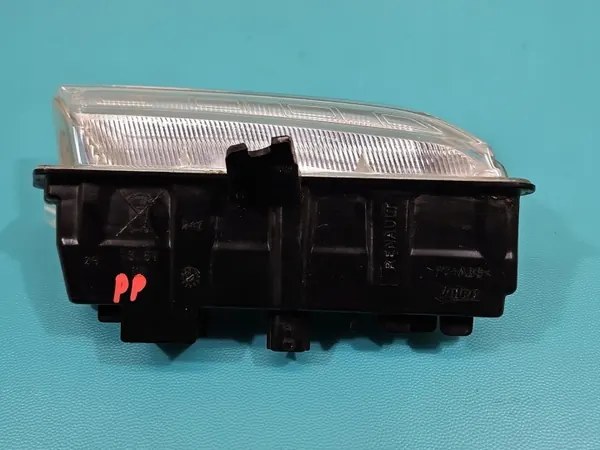Oikea DRL-valo OEM 266003864R Renault Clio IV:lle image 5