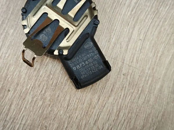 Sensor Chuva & Crepúsculo BMW OEM 9873610 - Usado image 5