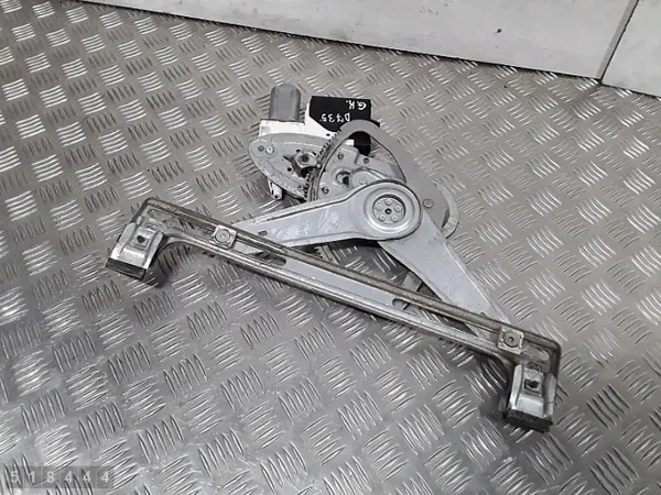 Volvo V50 raamregelaar OEM 30710068 - Gebruikt image 5