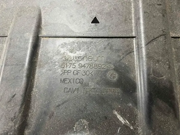 BMW X6 G06 2023 Cubierta Caja OEM 9478892 image 3