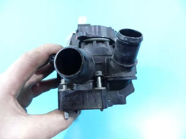 Carcaça do termostato Citroen DS4 C4 B7 II 1.6 HDI image 8