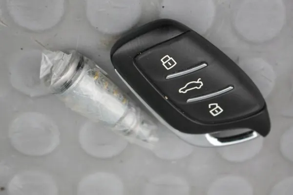 MG HS Schlüssel & Zylindersatz OEM KLUCZYKWKLADKAMGHS image 2