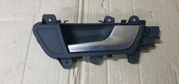 OEM 8K0837020 Etu oikea sisäovenkahva Audi A4 A5 image 3