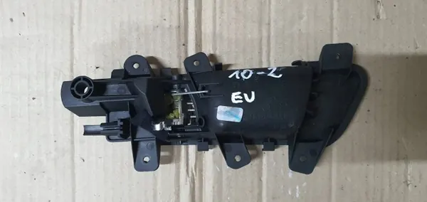 OEM 8K0837020 Etu oikea sisäovenkahva Audi A4 A5 image 5