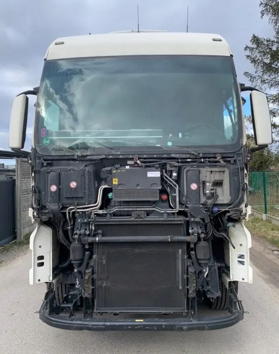 Cabina completa + capó MAN TGX XXL Euro 6 - Usado image 2