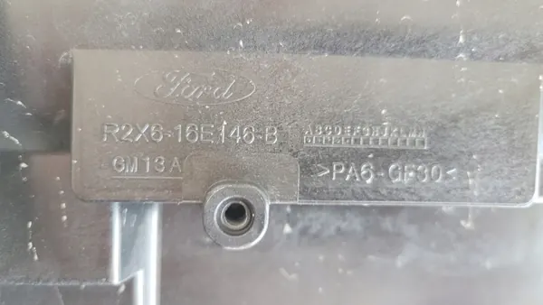 OEM R2X6-16E146-B Etuvyön vahvike Ford Transit image 8