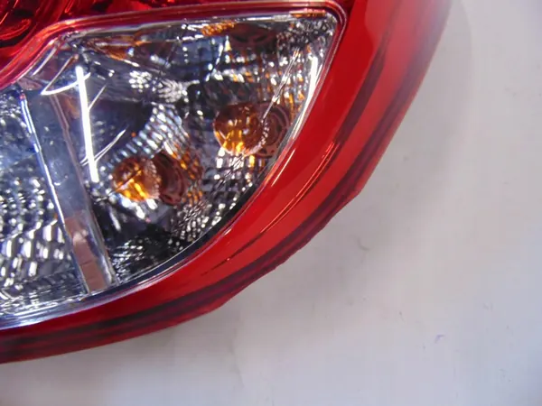 HYUNDAI i20 lámpara trasera derecha 924024P500 image 8