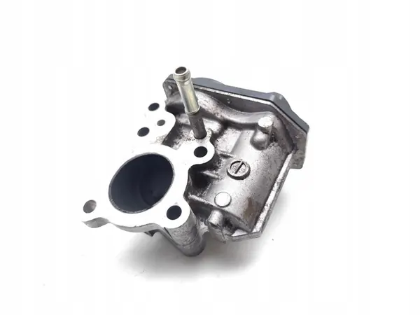 EGR-venttiili Toyota Hilux 2.8 D 4WD Diesel 2021 OEM 25800-0E010 image 5