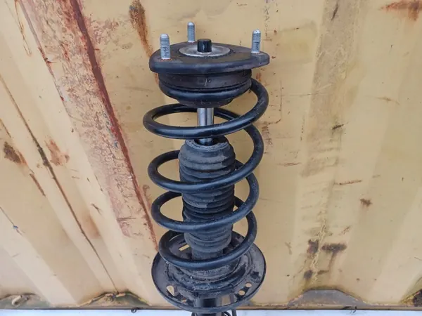 Höger McPherson-dämpare MAZDA CX-5 2013 OEM KD4534700A image 5