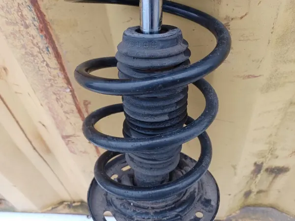 Höger McPherson-dämpare MAZDA CX-5 2013 OEM KD4534700A image 6