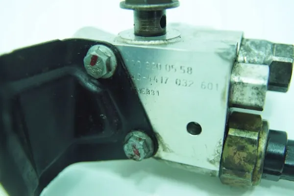 Ventilsensor OEM 2203270231 för Mercedes-Benz image 8