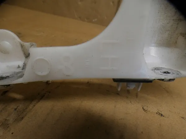 Deslizamento do para-choque traseiro direito Renault Megane IV 1.5 DCI 2020 image 8