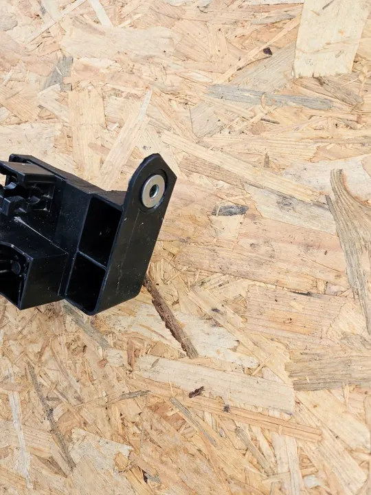 Frontstoßstangenverstärkung Kia Ceed III 18- 64101-J7000 image 7