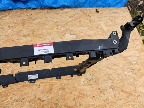 Frontstoßstangenverstärkung Kia Ceed III 18- 64101-J7000 image 8