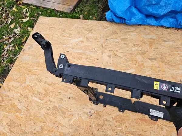 Frontstoßstangenverstärkung Kia Ceed III 18- 64101-J7000 image 9