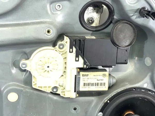 Regulador de janela dianteira esquerda OEM 1J3837729AE VW Golf IV image 3