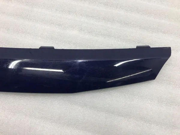 Dacia Sandero I Grille Trim 8200763571 image 2