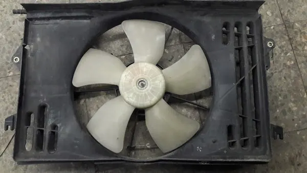 Fläkt TOYOTA COROLLA VERSO 1.4 VVTI 02R OEM 1636323020 image 3
