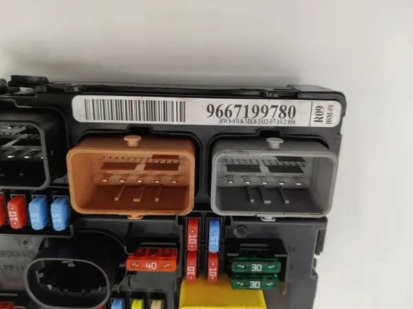 Caixa Módulo BSM OEM 9667199780 para Peugeot Citroen image 4