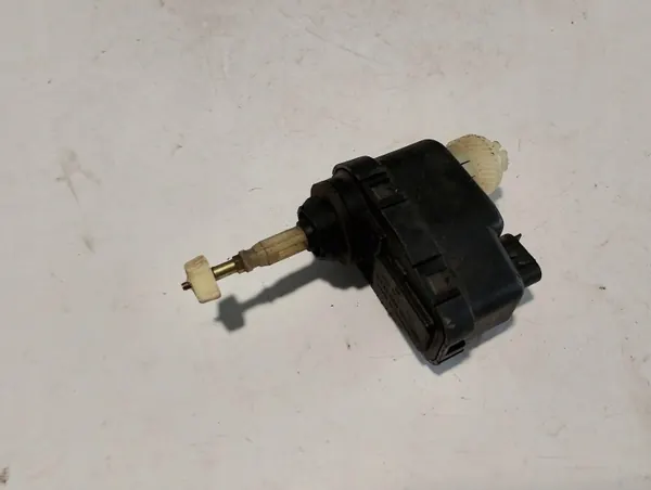 Ford Sierra Koplampverstellmotor OEM 0132008302 image 3