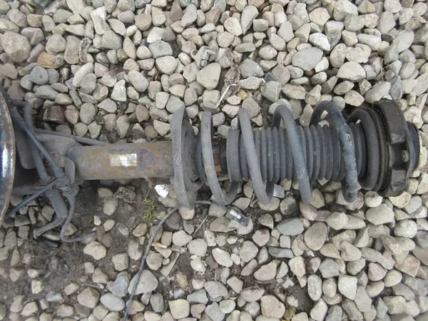 Snodo ammortizzatore anteriore sinistro VW Passat B6 2.0 TDI image 2