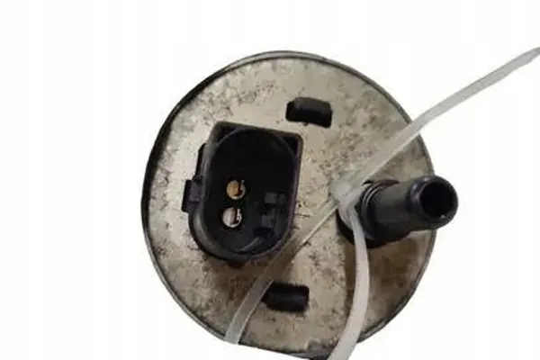 Polttoainesuodattimen kotelo VOLVO V40 HATCHBACK 2015 OEM 31669472 image 3