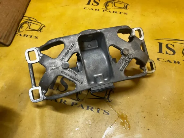 Vaihteiston kiinnike OEM EX53-6A026-A Jaguar F-Type image 3