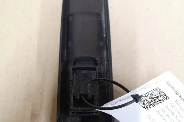 Linke vordere Fenstersteuerung VW GOLF VI 5K0867256 image 3