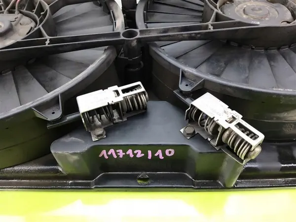 Ventilador de radiador VW T4 Caravelle 2.5 TDI 7D0121207 image 2