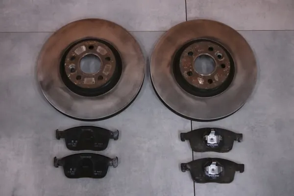 OEM 31423305 Etujarrurattaat & Palat Volvo XC60:lle image 2
