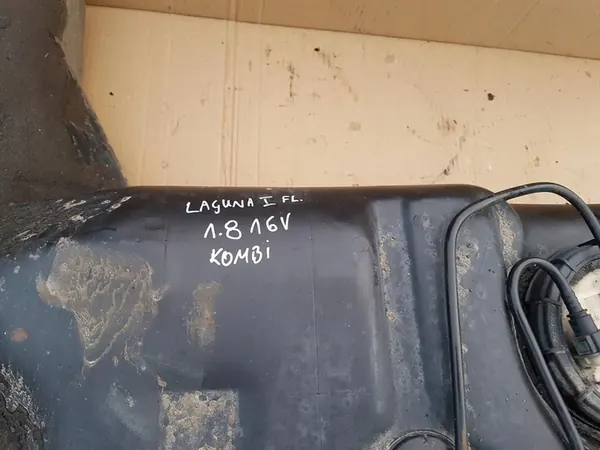 Bränsletank och pump Renault Laguna I Lift 1.8 16V image 3