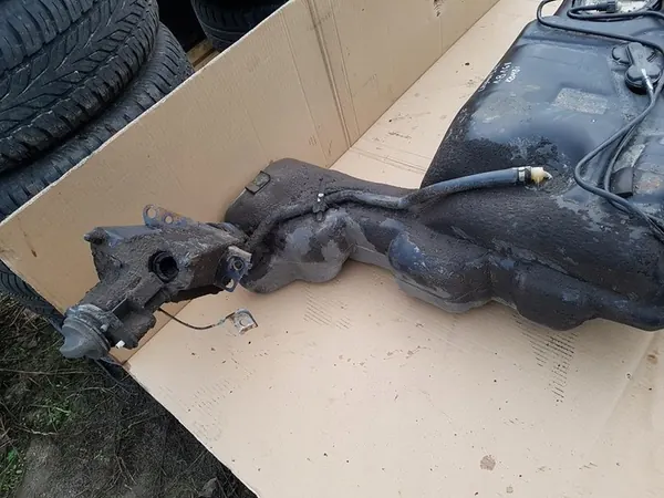 Bränsletank och pump Renault Laguna I Lift 1.8 16V image 6