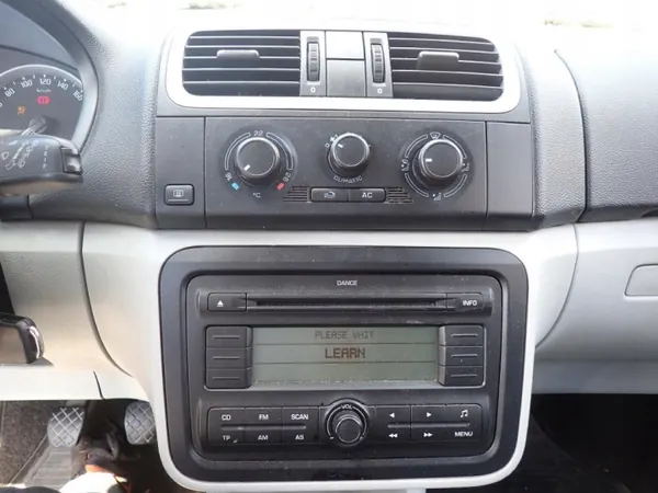 Airbag tableau de bord OEM Zawada-373983- Skoda Fabia II image 3