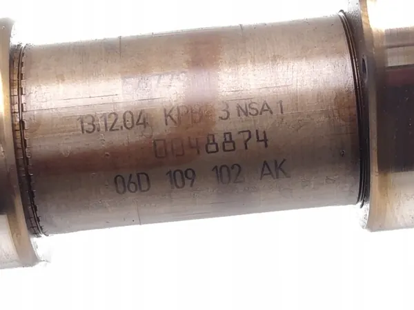 Audi A3 Kamaxel 2.0 FSI 2005 06D109102AK image 7