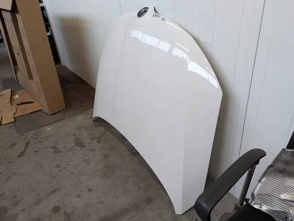 Motorhuv Skoda Rapid 2012-2019 image 10