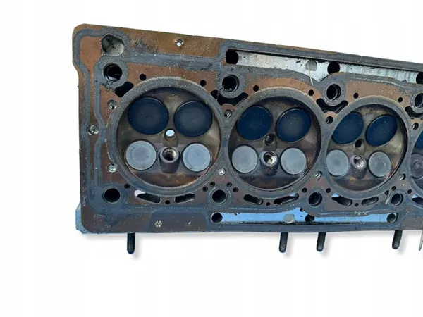 Tapa de culata Mercedes OEM A2600102301 image 6