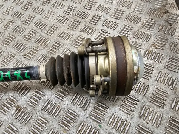 Vänster kort drivaxel fram VW Caddy III 2.0TDI image 4