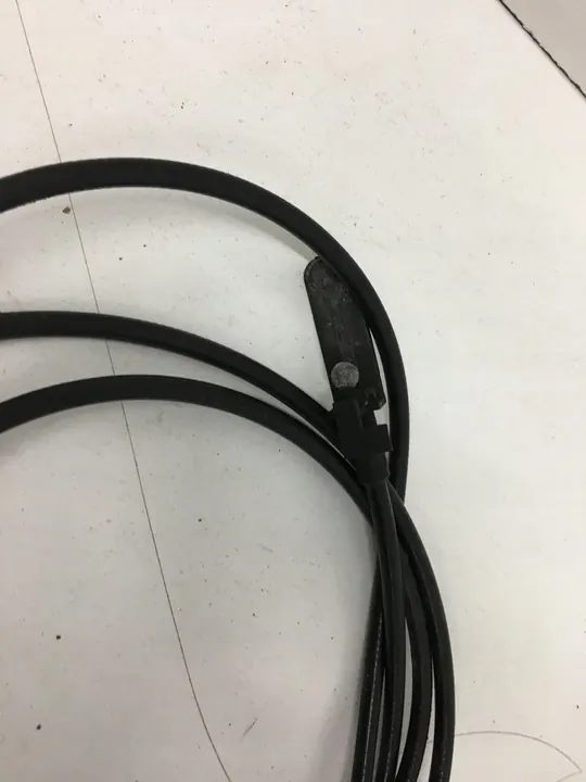 Manípulo do Cabo do Capô Skoda Fabia 2 Original 5J0823531A image 2