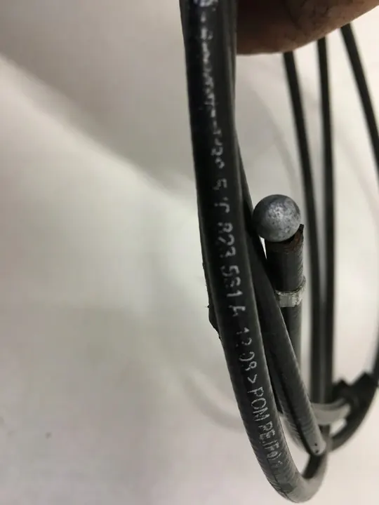 Manípulo do Cabo do Capô Skoda Fabia 2 Original 5J0823531A image 4