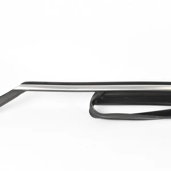 Junta de raspador de puerta OEM 5LA837431F Izquierda Delantera Skoda Elroq image 5