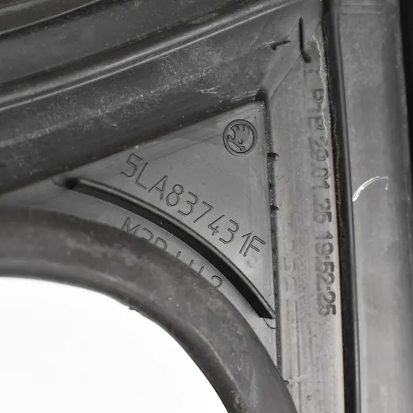 Junta de raspador de puerta OEM 5LA837431F Izquierda Delantera Skoda Elroq image 7