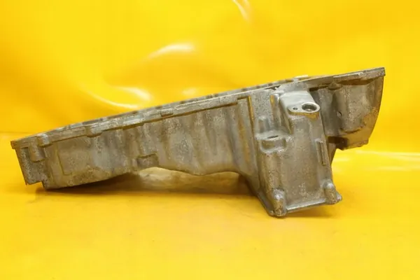 Oljepanna Mercedes W205 2.0 CGI A2740140100 image 2