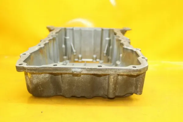 Oljepanna Mercedes W205 2.0 CGI A2740140100 image 5