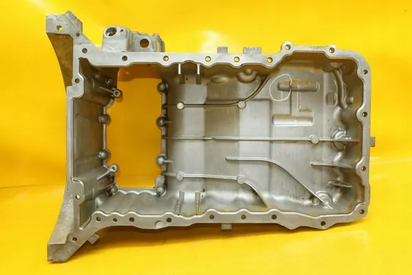 Oljepanna Mercedes W205 2.0 CGI A2740140100 image 6