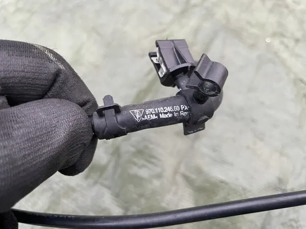 Vakuumschlauch Ventil Porsche Cayenne 3.6 GTS image 4