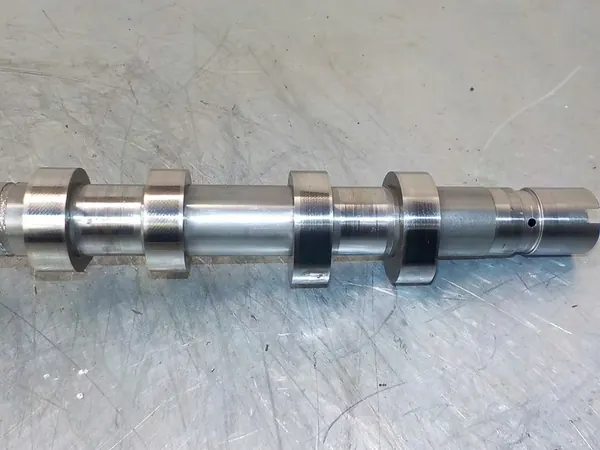 ÁRBOL DE LEVAS RENAULT CLIO III 1.6 B 7700274413 image 3