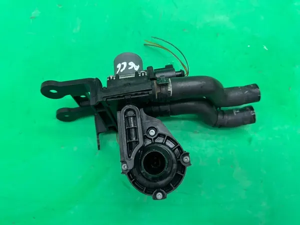 Pompe de circulation d'eau vanne de chauffage Audi A6 C6 4F1959617 image 2