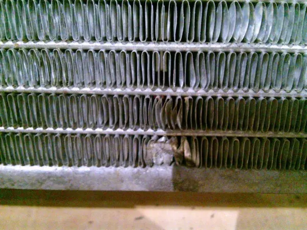 Radiateur d'eau Chevrolet OE d'occasion OEM 220131-B1HN-3 image 10
